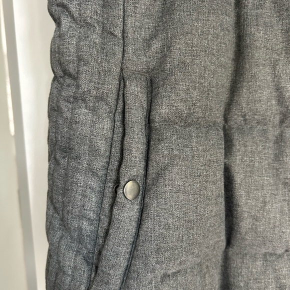 Old Navy puffy vest - Picture 3 of 3